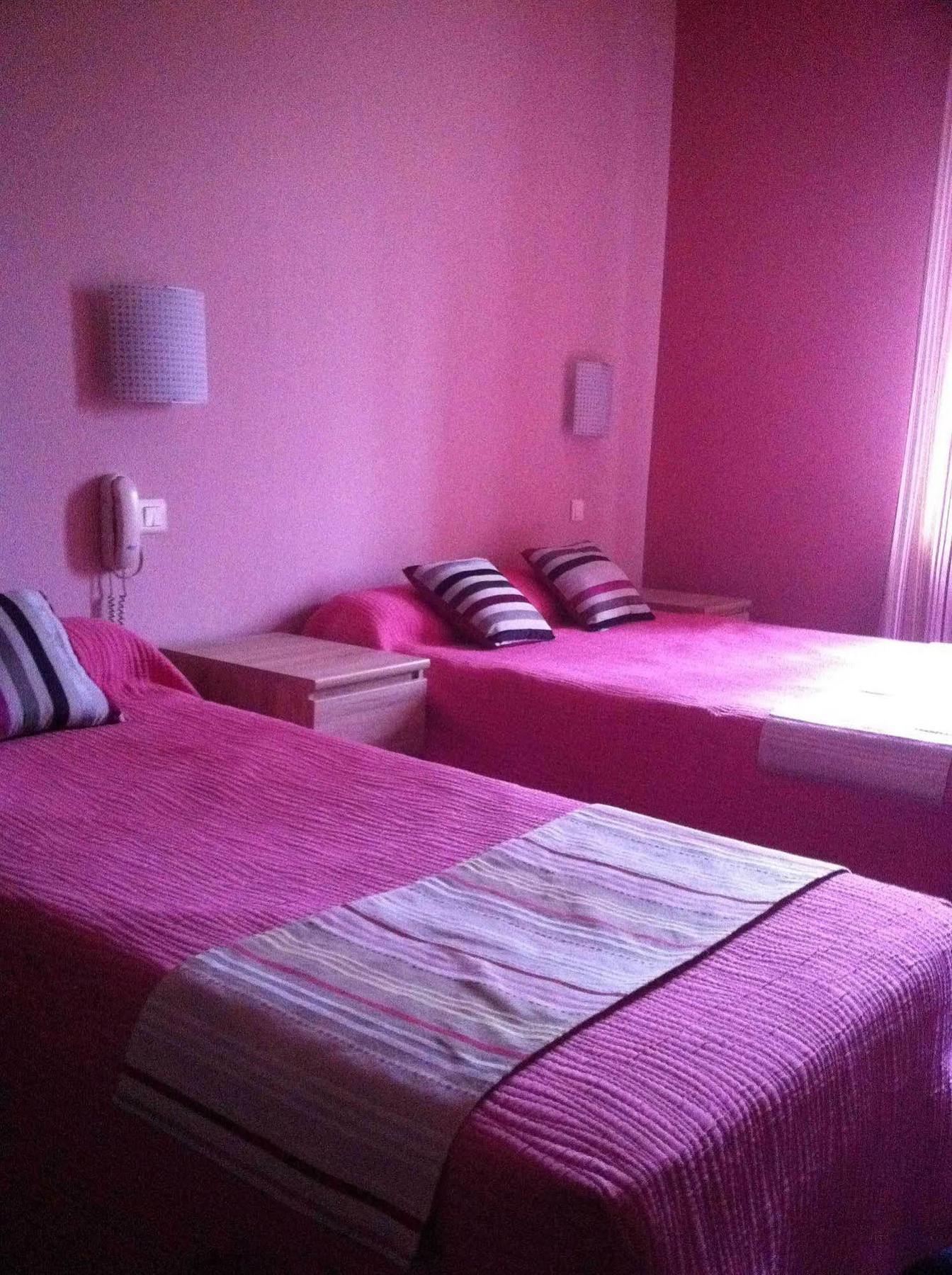 Logis Hotel Le Clos Des Oliviers Bourg-Saint-Andeol Bagian luar foto